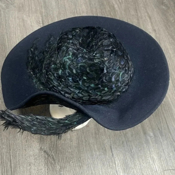 Jack Mconnell Accessories - Jack McConnell Vintage Doeskin Exotic Felt 100% Wool Feathered Couture Hat